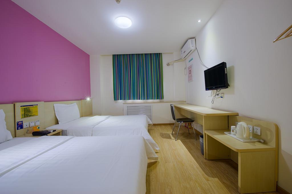 7Days Inn Chengdu Yulin Province Stadium Esterno foto