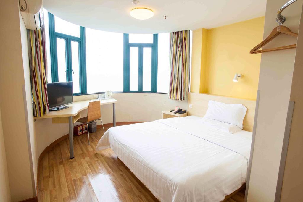 7Days Inn Chengdu Yulin Province Stadium Esterno foto